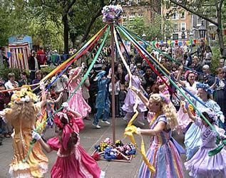 6.5 Social Media Tips To Get You Dancing Under The Maypole featured image